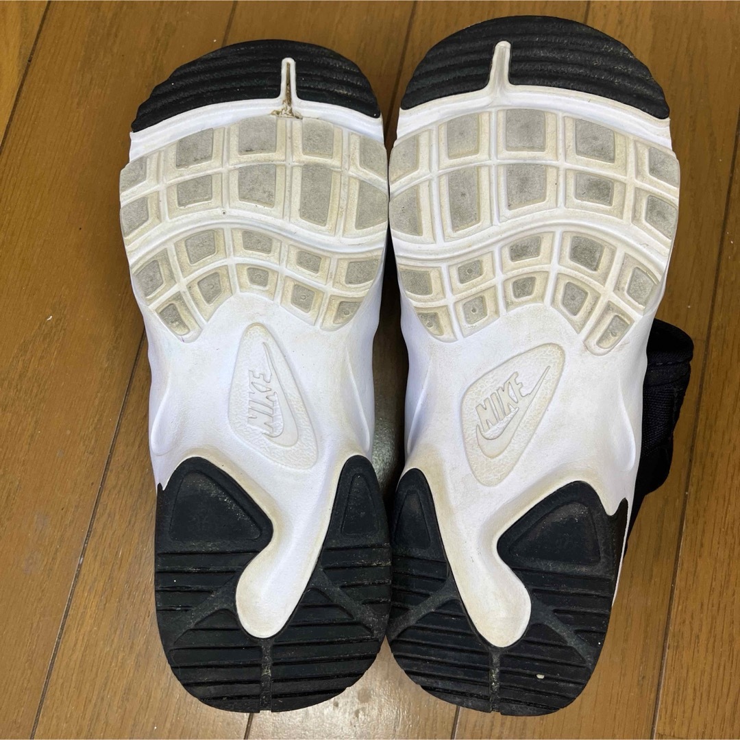 NIKE(ナイキ)のNIKE CANYON ナイキ キャニオン サンダル ブラック 22cm レディースの靴/シューズ(サンダル)の商品写真