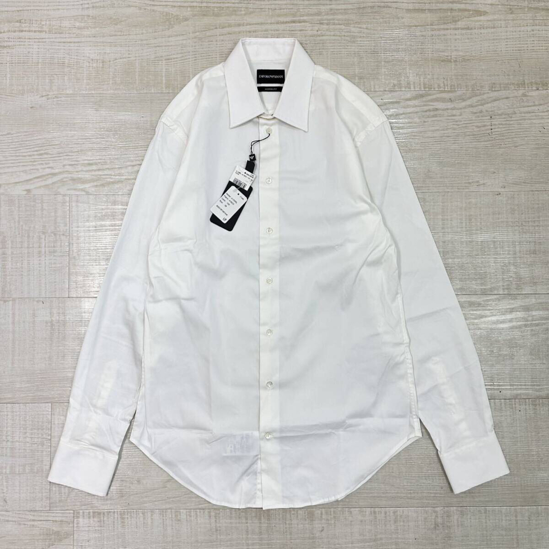 Emporio Armani(エンポリオアルマーニ)の新品 エンポリオ アルマーニ モダン フィット ストレッチ シャツ メンズのトップス(シャツ)の商品写真