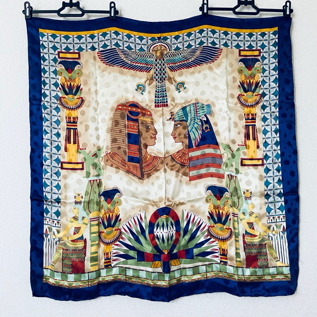 未使用 古代エジプト柄 ファラオ シルクスカーフ レディースのファッション小物(バンダナ/スカーフ)の商品写真