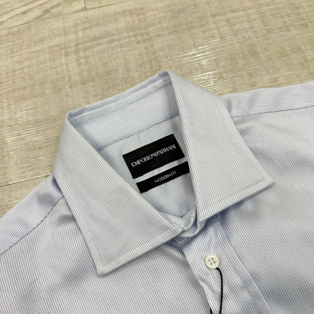 Emporio Armani(エンポリオアルマーニ)の新品 EMPORIO ARMANI MODERN FIT シャツ 38 / 15 メンズのトップス(シャツ)の商品写真