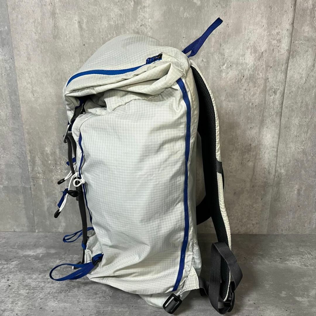 patagonia(パタゴニア)のパタゴニア　アセンジョニスト　ascensionist 25 L リュック スポーツ/アウトドアのアウトドア(登山用品)の商品写真