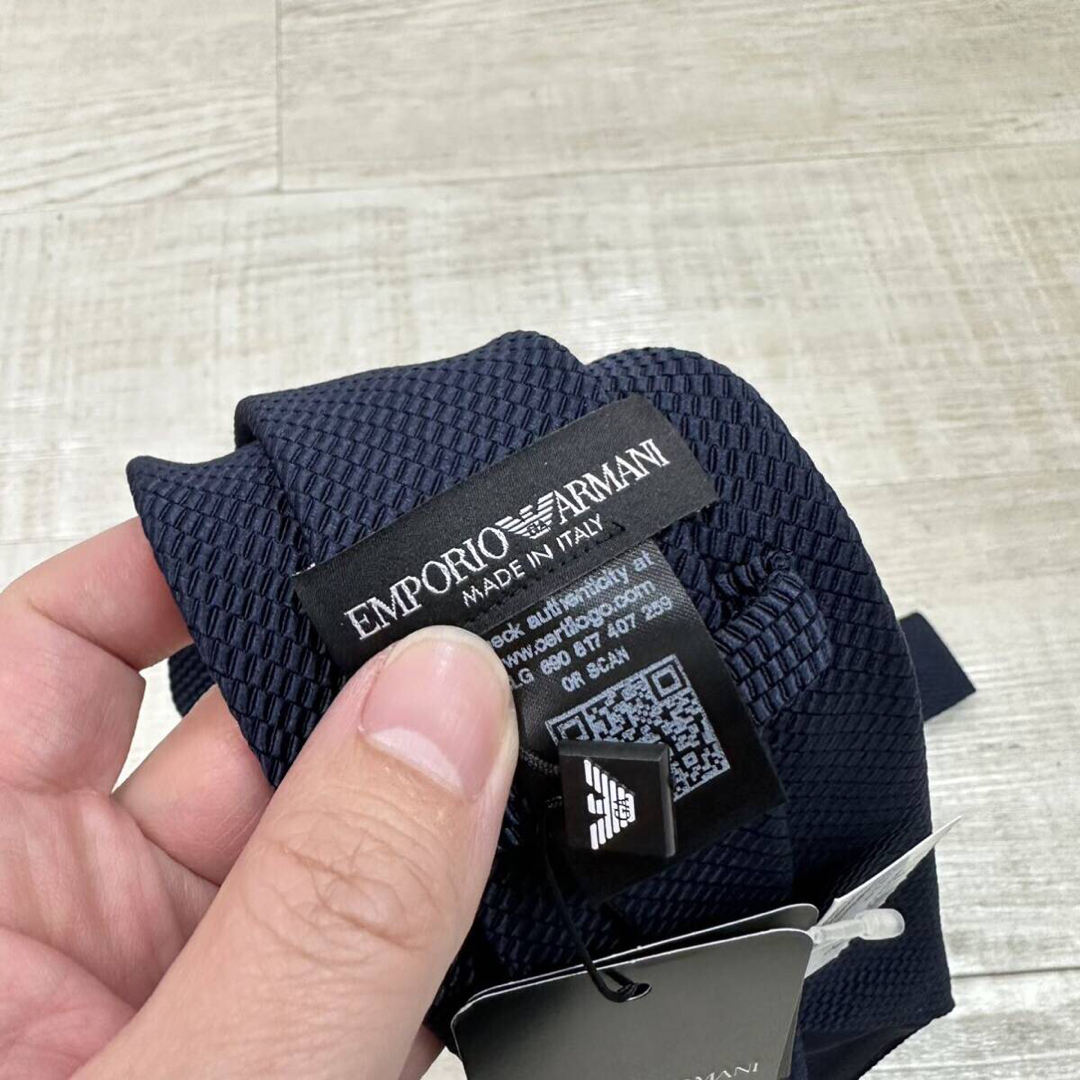 Emporio Armani(エンポリオアルマーニ)の新品 EMPORIO ARMANI ネクタイ MADE IN ITALY メンズのファッション小物(ネクタイ)の商品写真