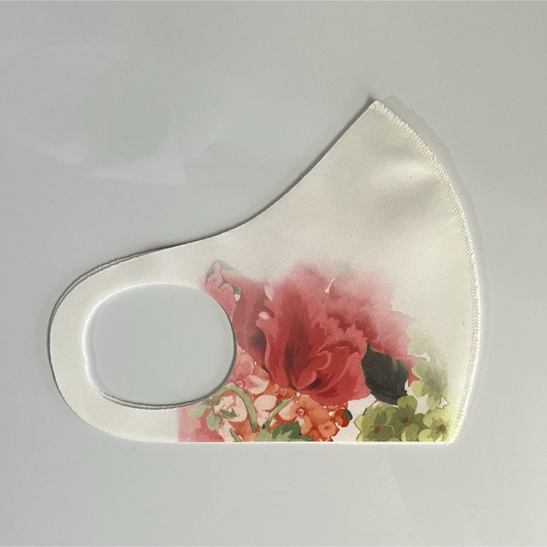 ハンドメイド ウレタンマスク ワンポイントペイント 転写デザイン 花柄 ハンドメイドのファッション小物(その他)の商品写真