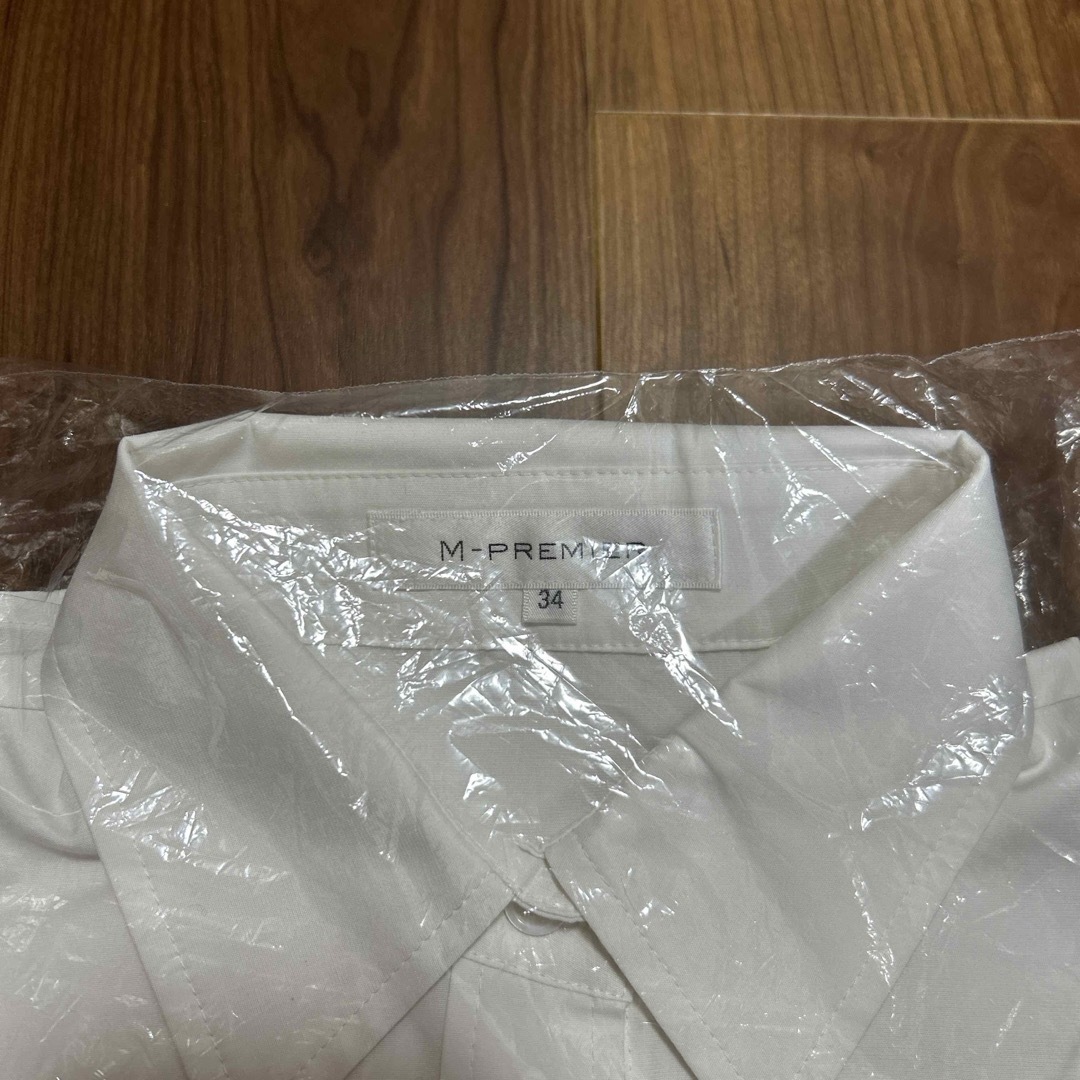 M-premier(エムプルミエ)の【USED】M-PREMIER 34号レディース白シャツ・ワイシャツ レディースのトップス(シャツ/ブラウス(長袖/七分))の商品写真