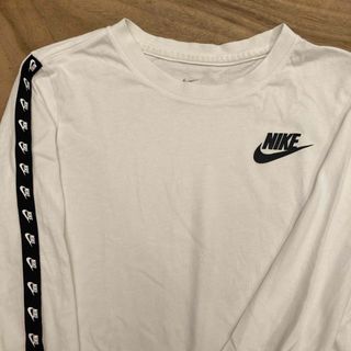 ナイキ(NIKE)のNIKE ナイキ ロンティ 長袖 Tシャツ 男の子 150(Tシャツ/カットソー)