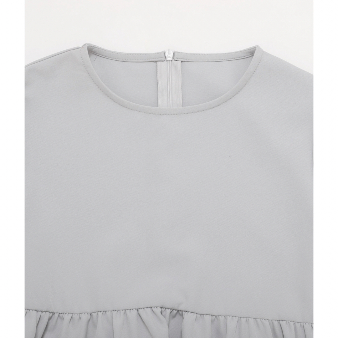 fitmore スリットスリーブ裾フリルティアードブラウス ブルーグレー レディースのトップス(シャツ/ブラウス(長袖/七分))の商品写真