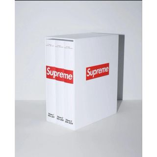 シュプリーム(Supreme)のSupreme 30 Years T-Shirts 1994-2024 Book(その他)