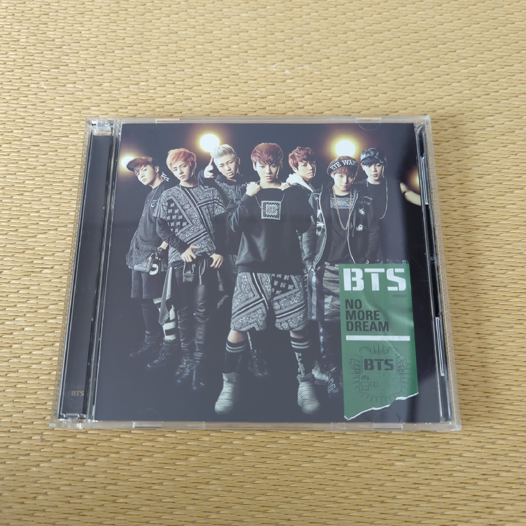 防弾少年団(BTS)(ボウダンショウネンダン)のBTS NO MORE DREAM  <初回限定盤A> 【CD+DVD】 エンタメ/ホビーのCD(ポップス/ロック(洋楽))の商品写真