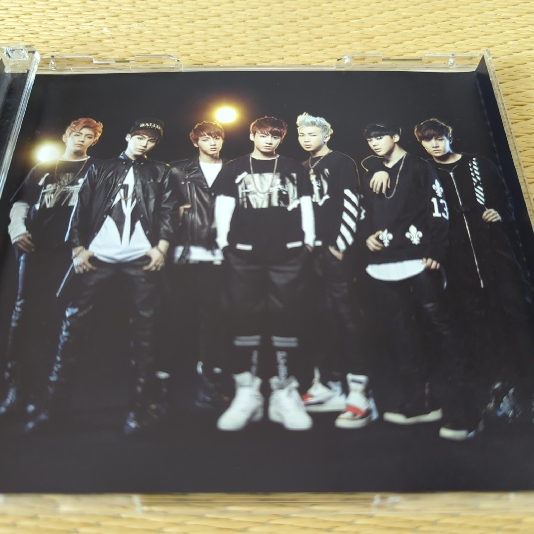 防弾少年団(BTS)(ボウダンショウネンダン)のBTS NO MORE DREAM  <初回限定盤A> 【CD+DVD】 エンタメ/ホビーのCD(ポップス/ロック(洋楽))の商品写真