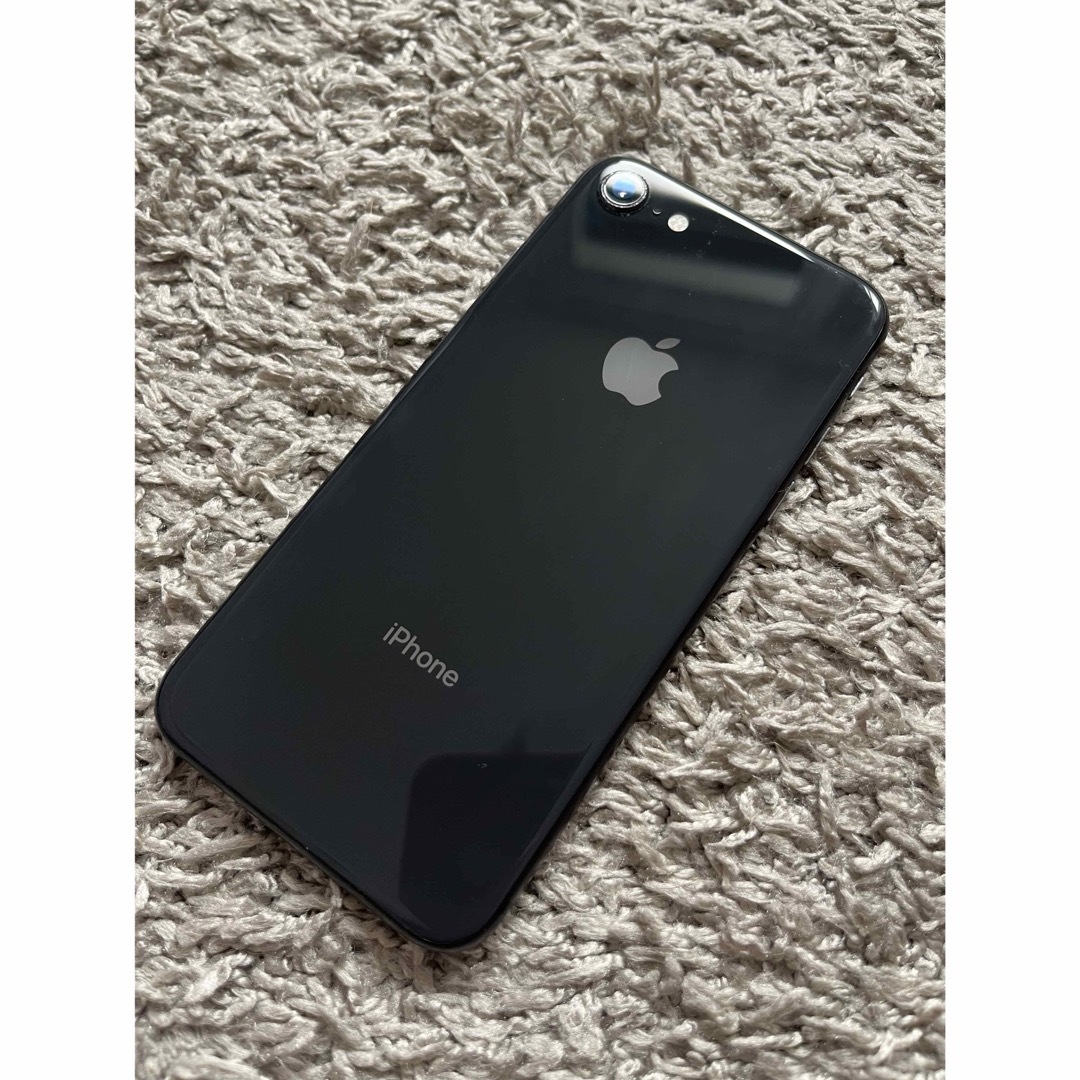 美品 Apple iphone8 64G SIMロック解除済 美品 Apple iphone8 64G SIMロック解除済
