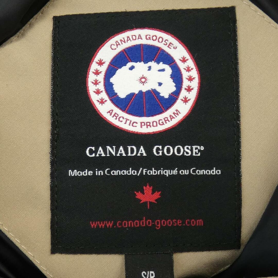 CANADA GOOSE(カナダグース)のカナダグース CANADA GOOSE ダウンコート レディースのジャケット/アウター(その他)の商品写真