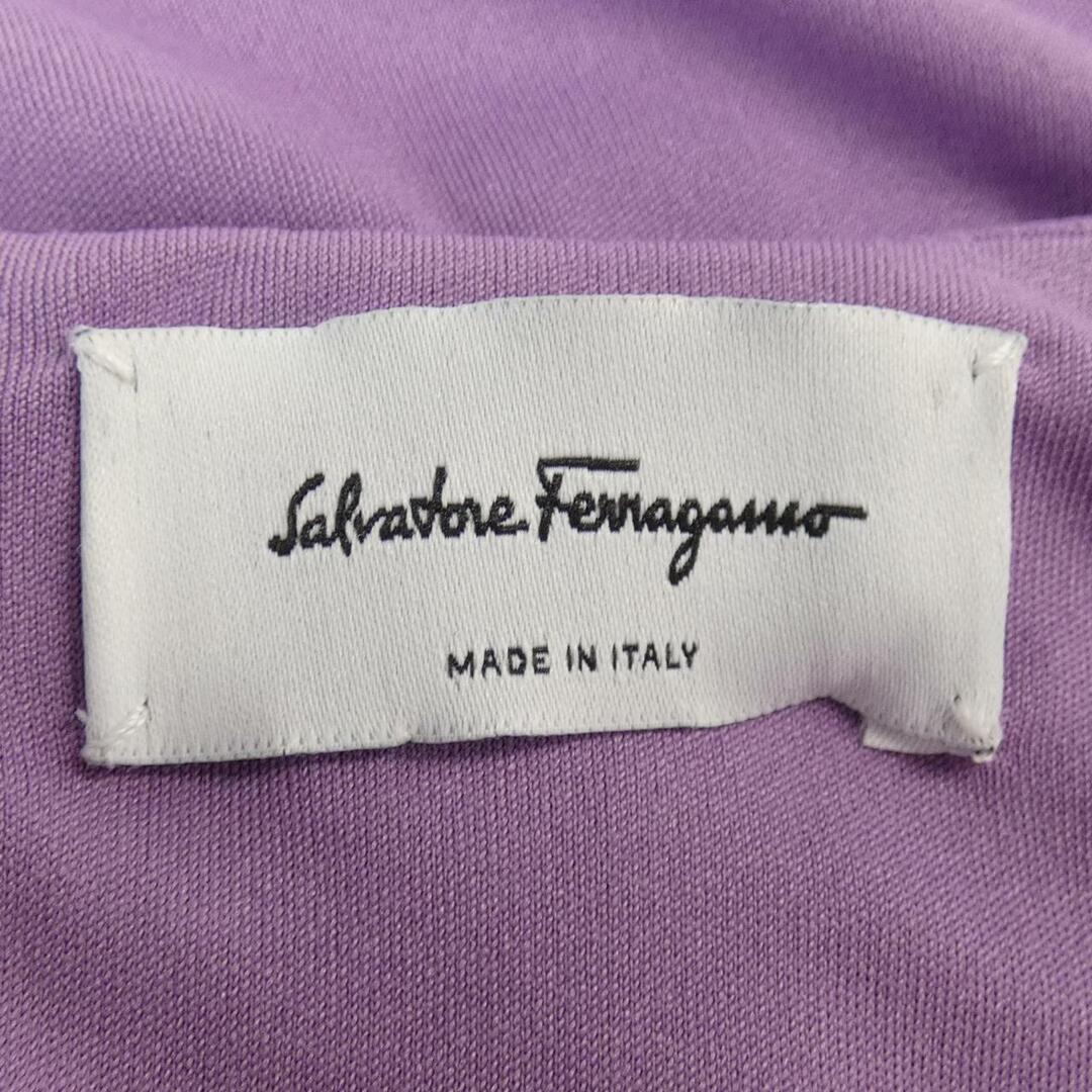 Salvatore Ferragamo(サルヴァトーレフェラガモ)のサルヴァトーレフェラガモ SALVATORE FERRAGAMO ワンピース レディースのワンピース(ひざ丈ワンピース)の商品写真