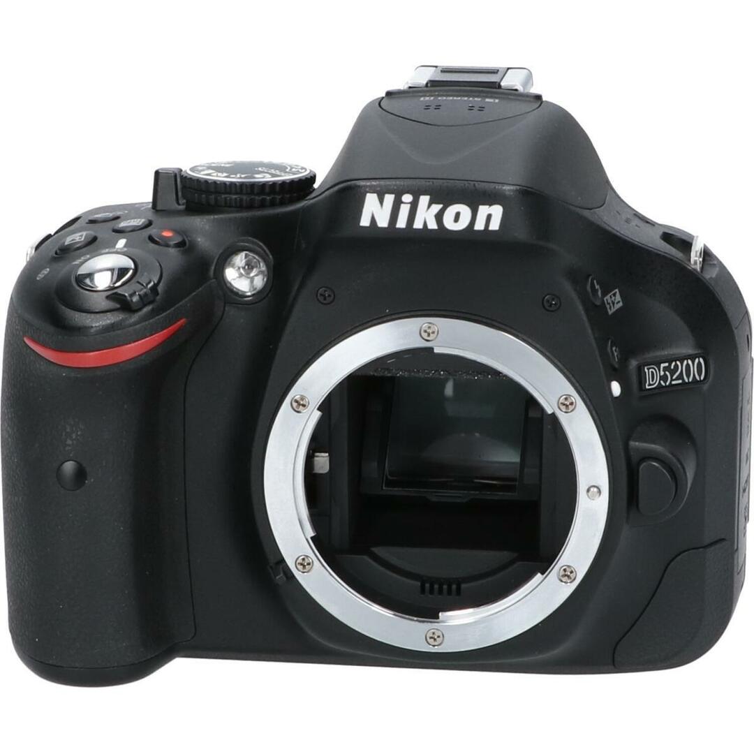 Nikon(ニコン)のＮＩＫＯＮ　Ｄ５２００ スマホ/家電/カメラのカメラ(デジタル一眼)の商品写真