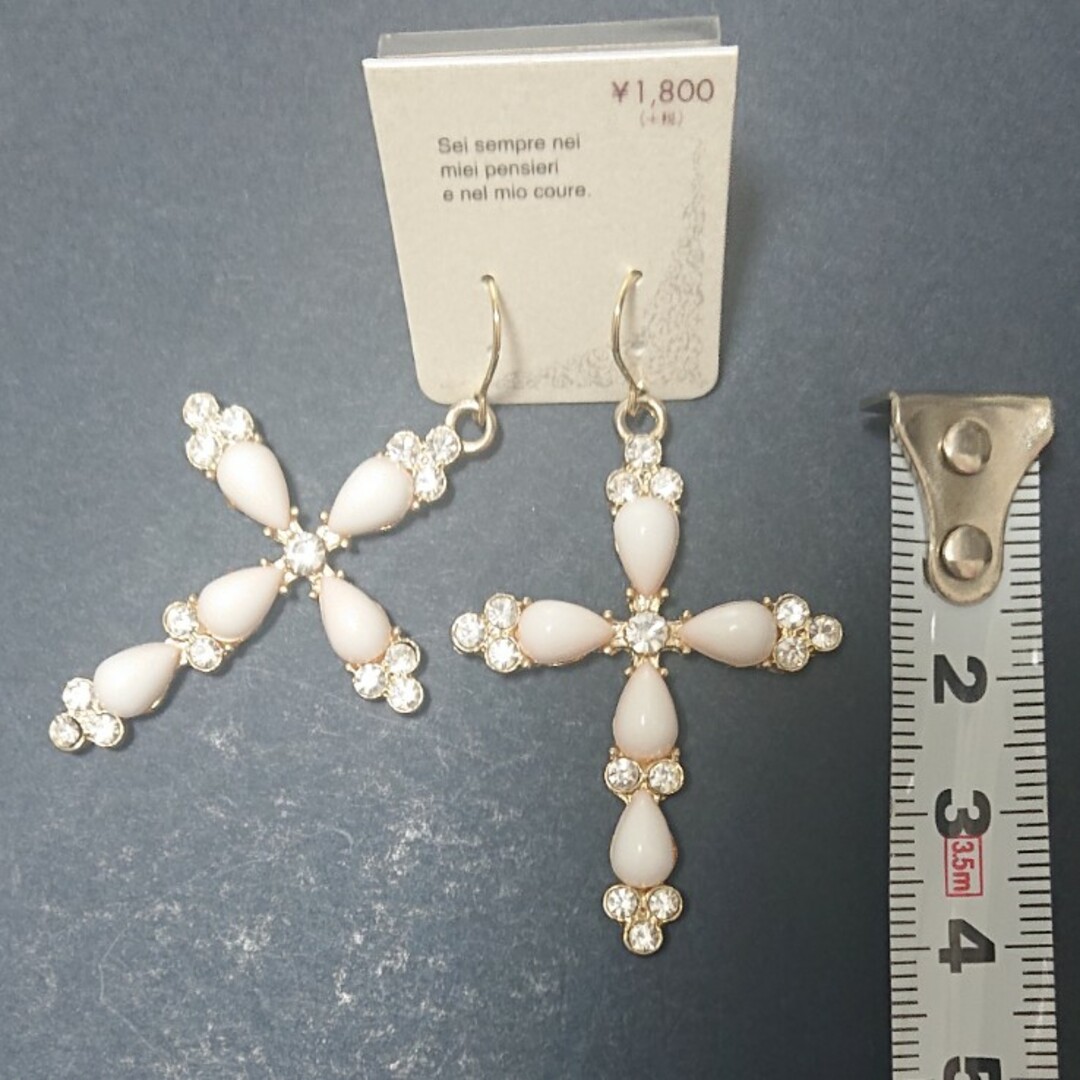 新品★未使用★ピアス★フック型★ゴールド金具 レディースのアクセサリー(ピアス)の商品写真