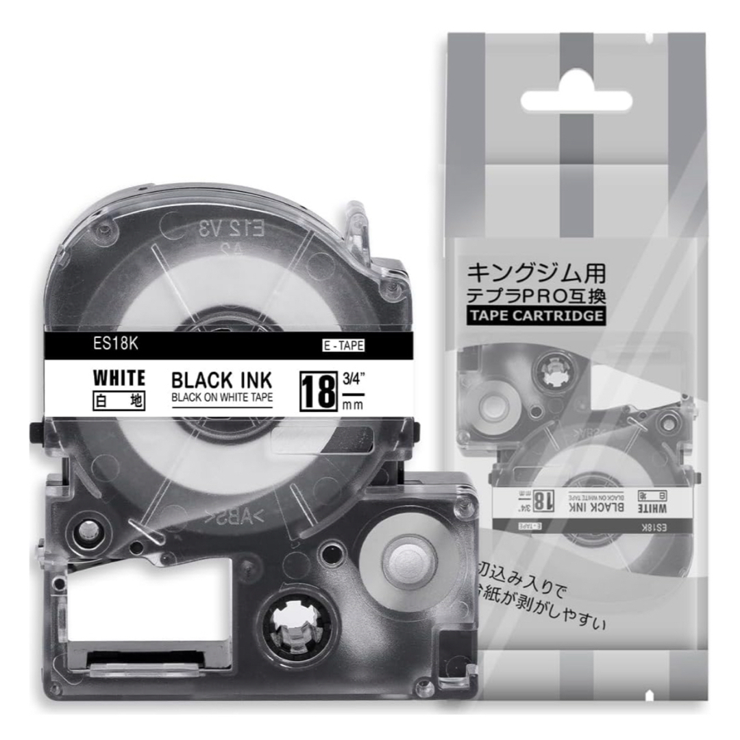 キングジム(キングジム)の2個 18mm 白地黒文字 ES18K と互換性のある キングジム テプラ  インテリア/住まい/日用品のオフィス用品(オフィス用品一般)の商品写真