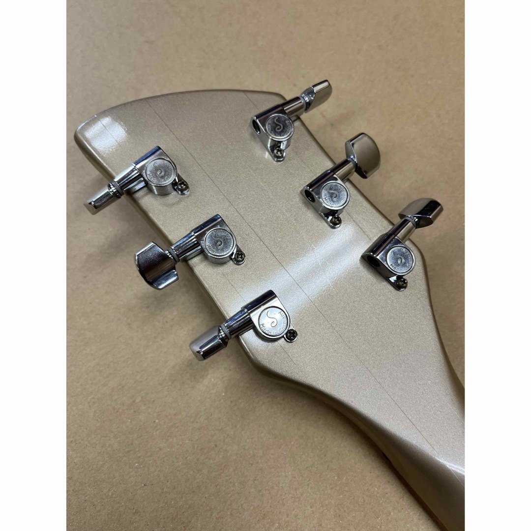 Rickenbacker(リッケンバッカー)の【希少】Rickenbacker 330【限定カラー】 楽器のギター(エレキギター)の商品写真