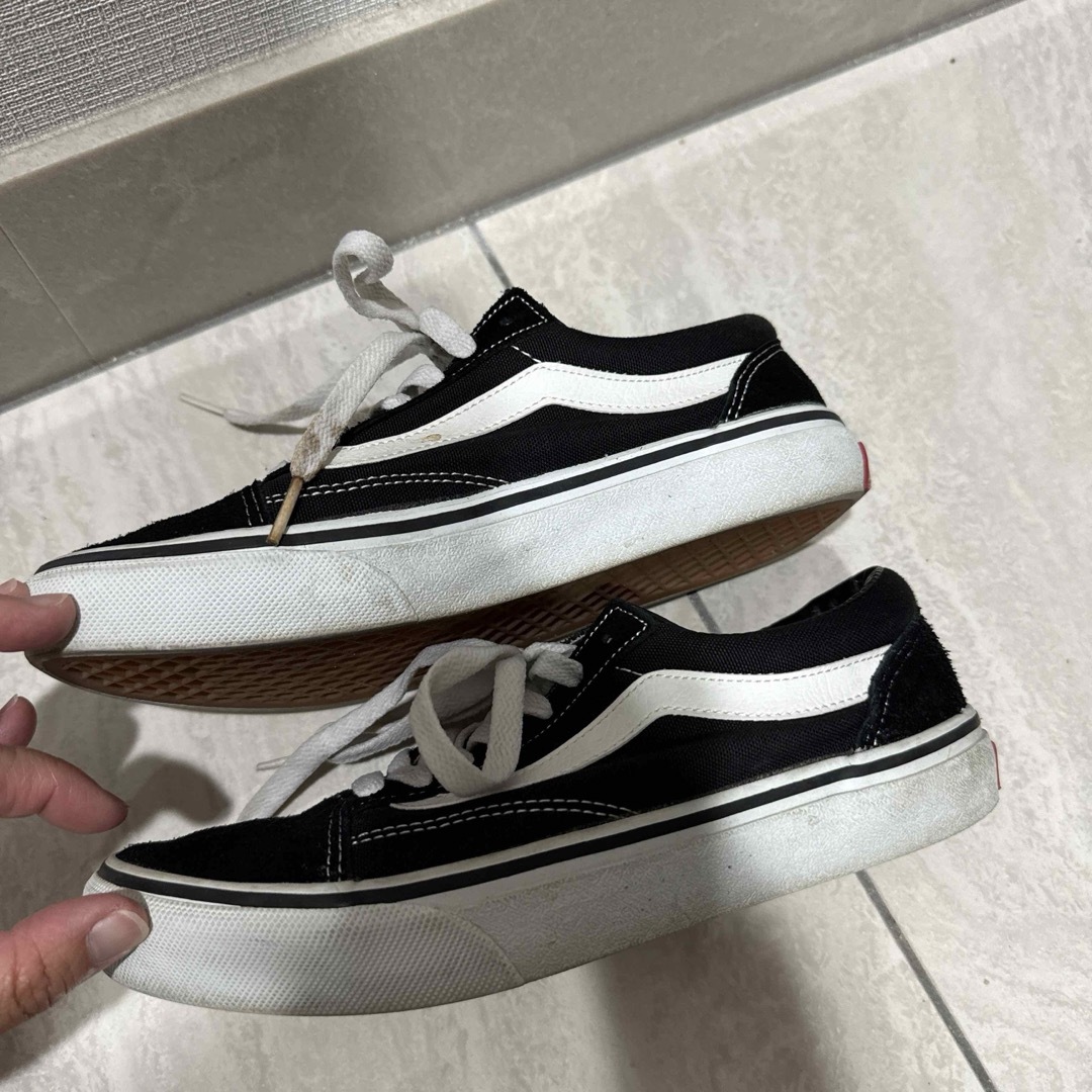 VANS(ヴァンズ)のバンズ　22.5センチ　スニーカー レディースの靴/シューズ(スニーカー)の商品写真