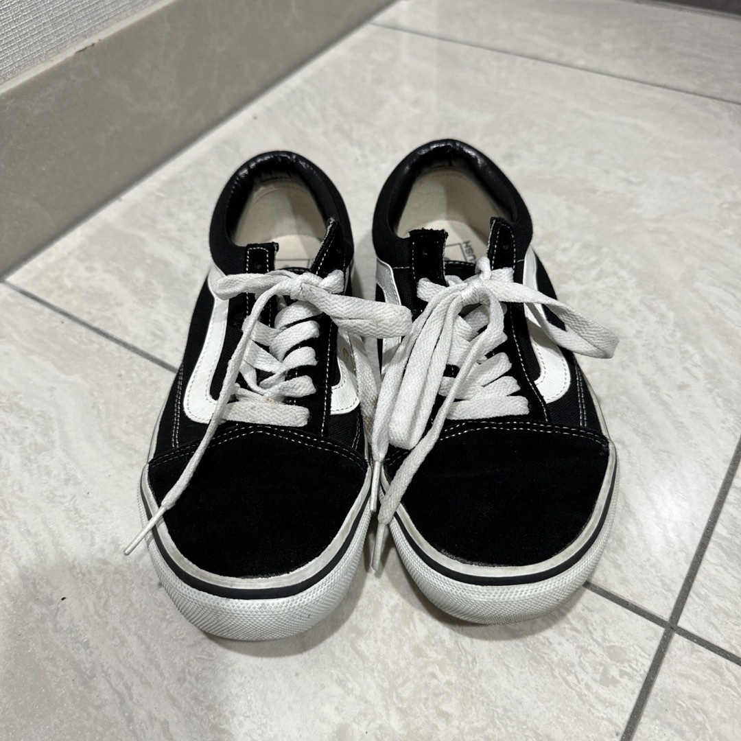 VANS(ヴァンズ)のバンズ　22.5センチ　スニーカー レディースの靴/シューズ(スニーカー)の商品写真