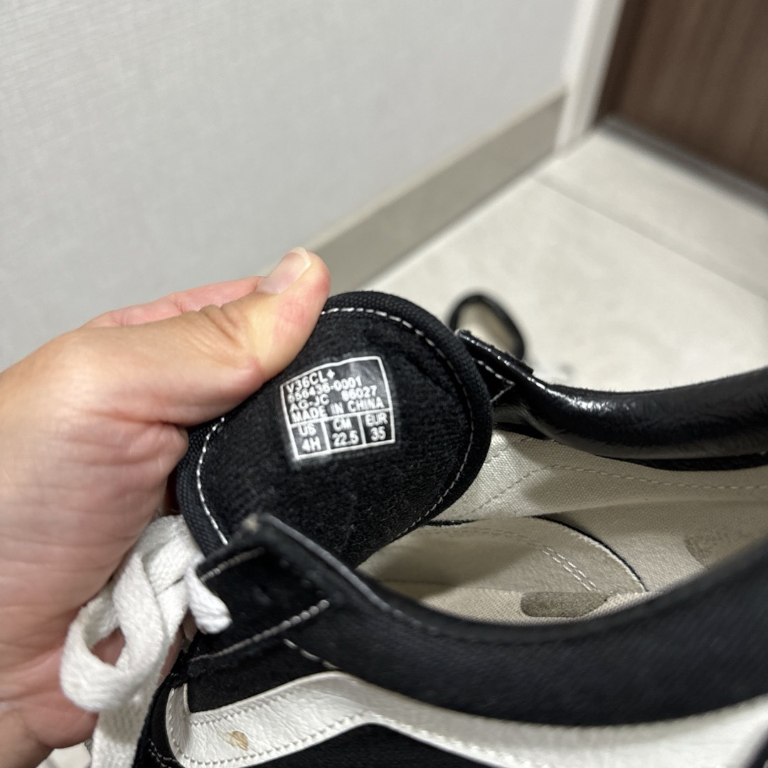 VANS(ヴァンズ)のバンズ　22.5センチ　スニーカー レディースの靴/シューズ(スニーカー)の商品写真