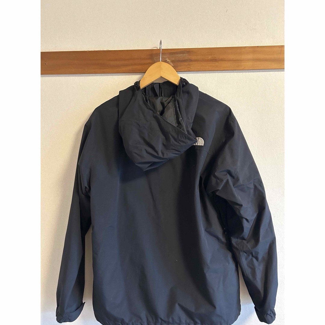 THE NORTH FACE(ザノースフェイス)のノースフェイス　ジャケット ブラック Lサイズ メンズのジャケット/アウター(ナイロンジャケット)の商品写真