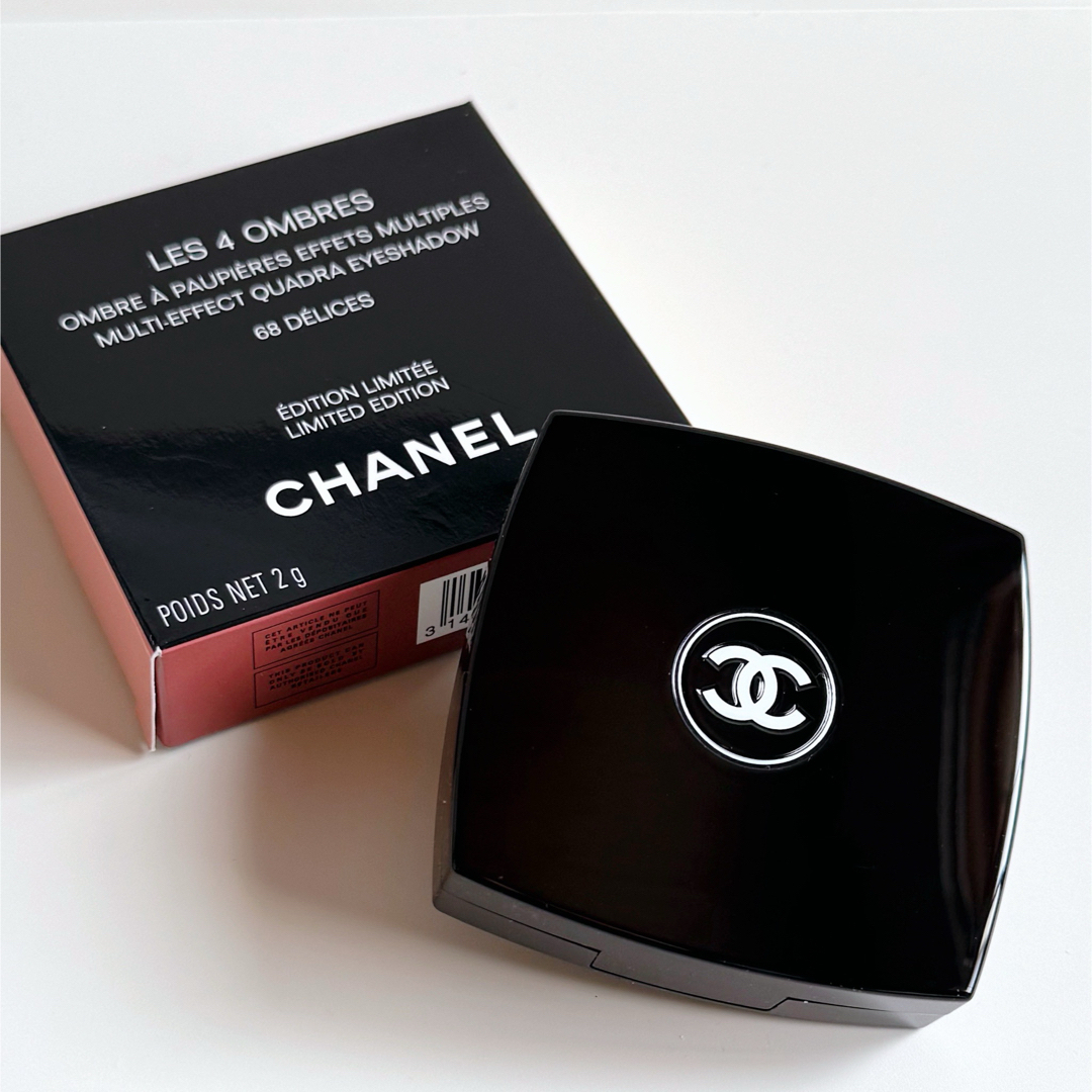 CHANEL(シャネル)のおまけ有CHANEL シャネル レ キャトル オンブル  68 デリス 限定品 コスメ/美容のベースメイク/化粧品(アイシャドウ)の商品写真