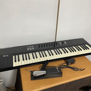 ネイティブインストゥルメンツ(NATIVE INSTRUMENTS)の訳有品　ネイティブインストゥルメンツ Kontrol S61 MIDIキーボード(キーボード/シンセサイザー)