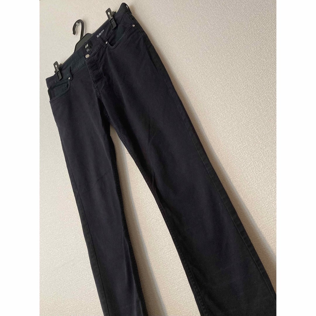 H&M(エイチアンドエム)のユニセックスH&M SLIMFIT コットンツイルパンツ33ブラック メンズのパンツ(その他)の商品写真