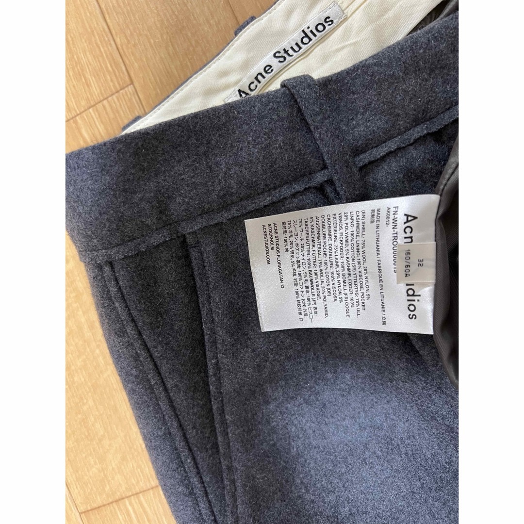 Acne Studios(アクネストゥディオズ)のacnestudios trousers アクネストゥディオストラウザーズパンツ レディースのパンツ(クロップドパンツ)の商品写真