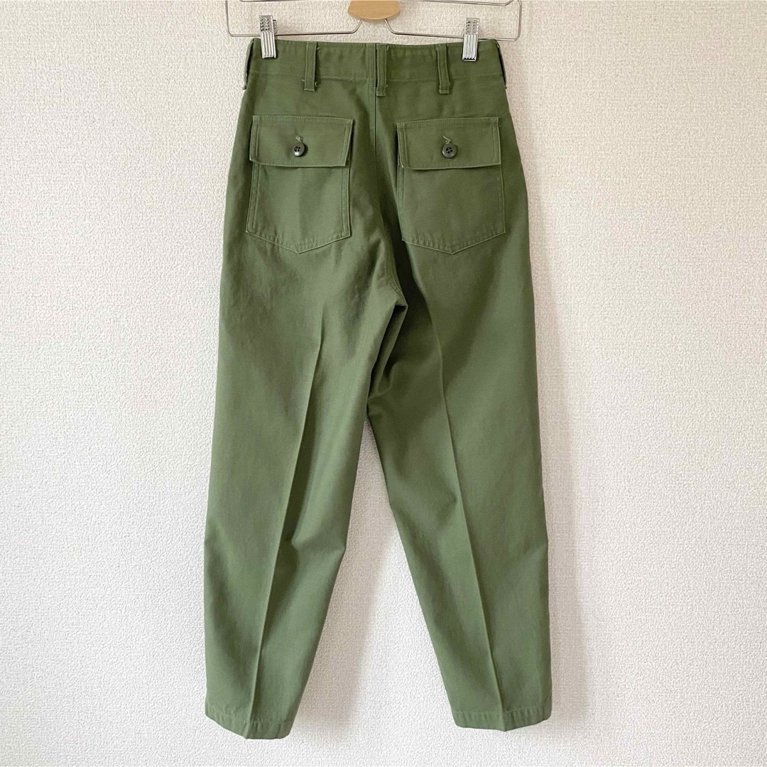 Shinzone(シンゾーン)のTHE SHINZONE BAKER PANTS P0 KHAKI カーキ レディースのパンツ(カジュアルパンツ)の商品写真