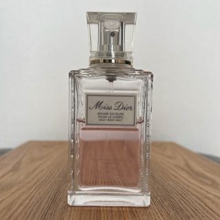 クリスチャンディオール(Christian Dior)のMiss Dior ボディ ミスト(香水(女性用))