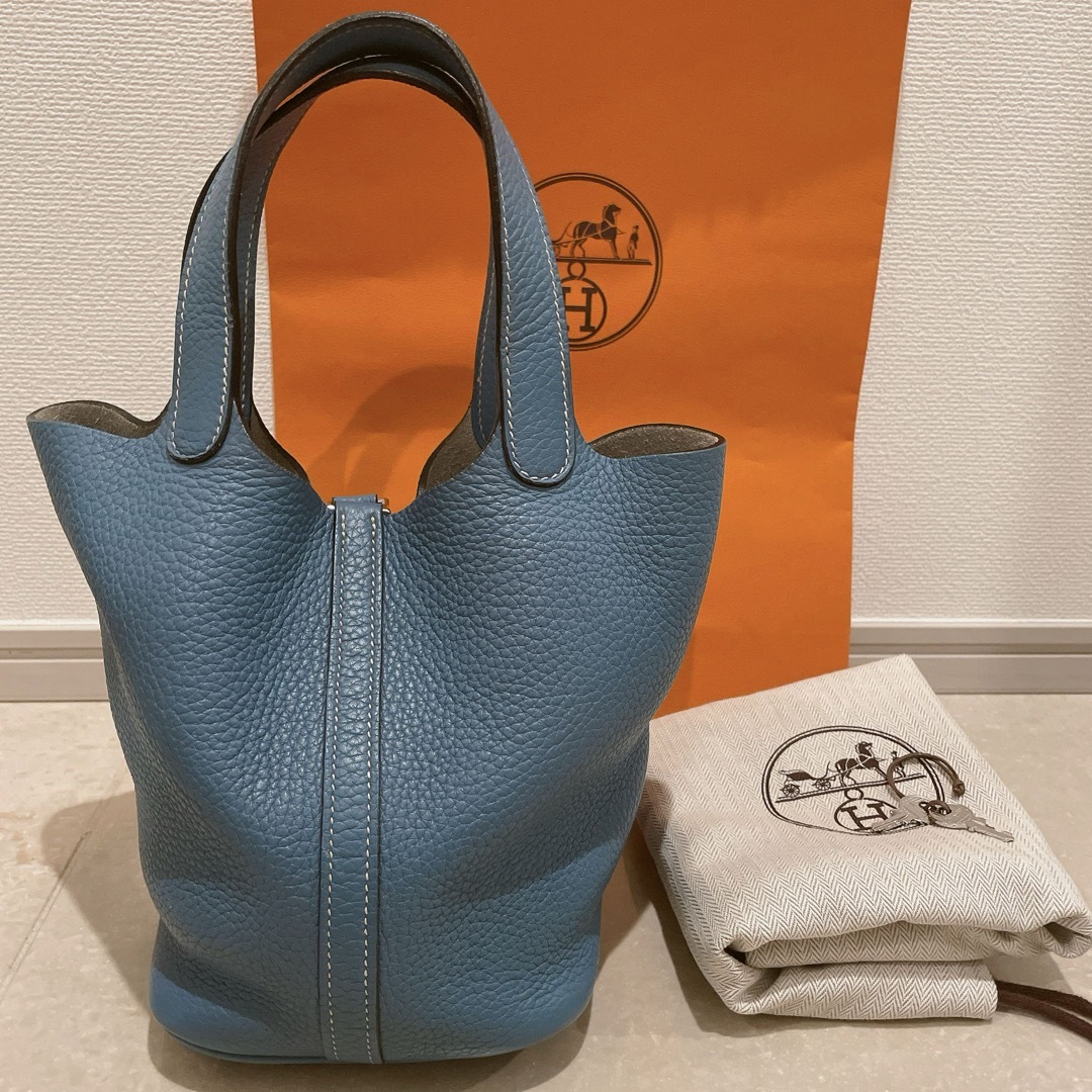 Hermes(エルメス)の美品！エルメス ピコタンロックPM 18 ブルージーン シルバー金具 レディースのバッグ(ハンドバッグ)の商品写真