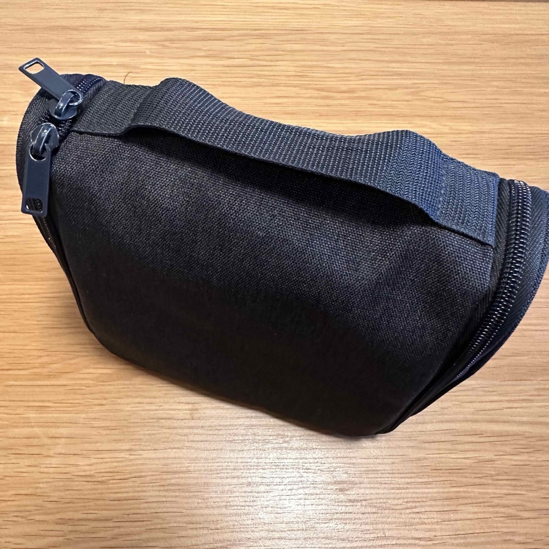 MUJI (無印良品)(ムジルシリョウヒン)のポリエステル吊るして使える洗面用具ケース ハンドメイドのファッション小物(ポーチ)の商品写真