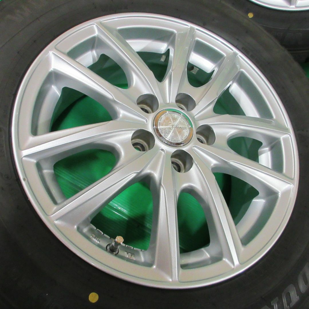 DUNLOP(ダンロップ)のウィッシュ 195/65R15 バリ山スタッドレス プリウス カローラ プレミオ 自動車/バイクの自動車(タイヤ・ホイールセット)の商品写真