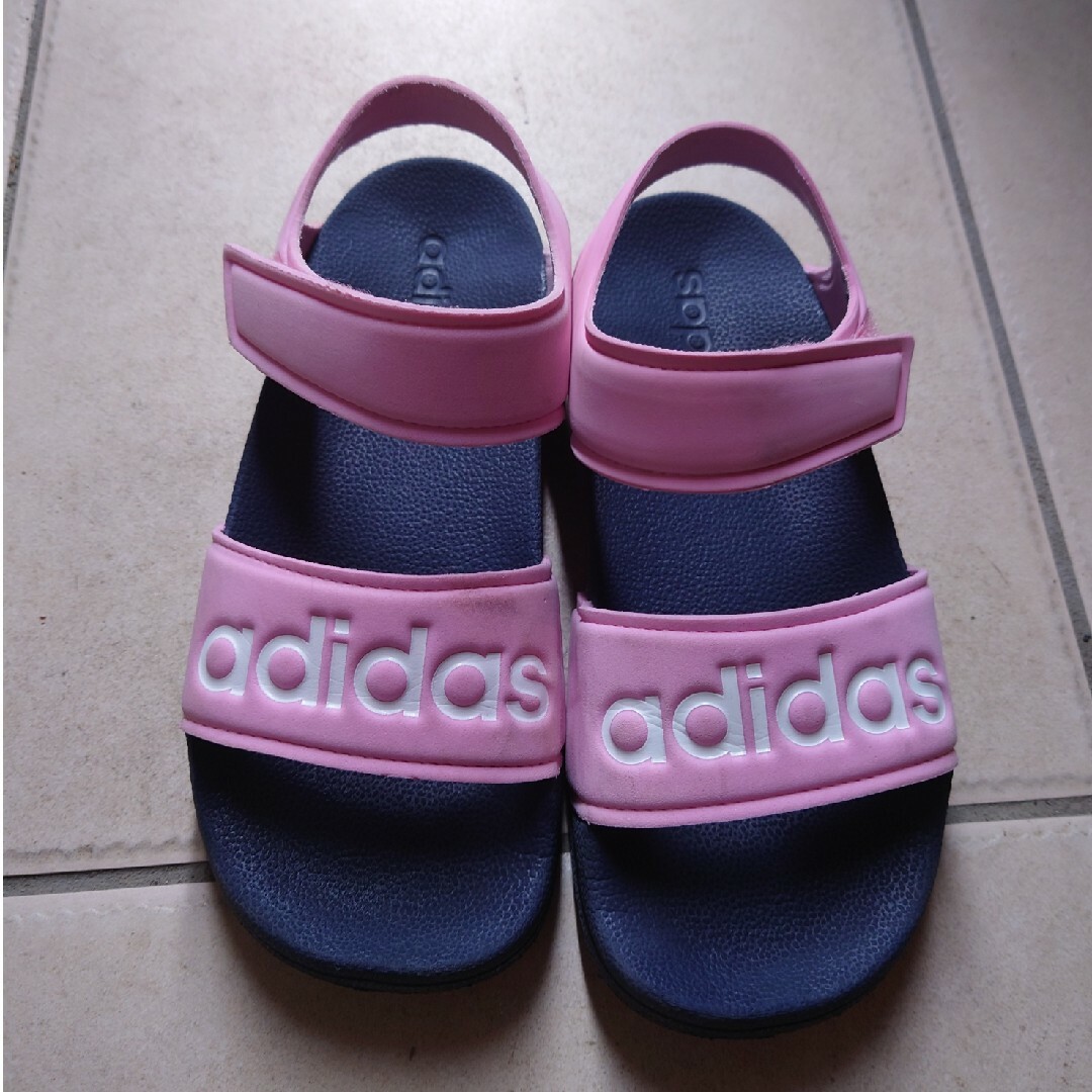 adidas(アディダス)のアディダス　サンダル　21センチ キッズ/ベビー/マタニティのキッズ靴/シューズ(15cm~)(サンダル)の商品写真