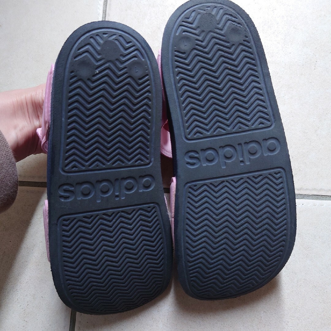 adidas(アディダス)のアディダス　サンダル　21センチ キッズ/ベビー/マタニティのキッズ靴/シューズ(15cm~)(サンダル)の商品写真