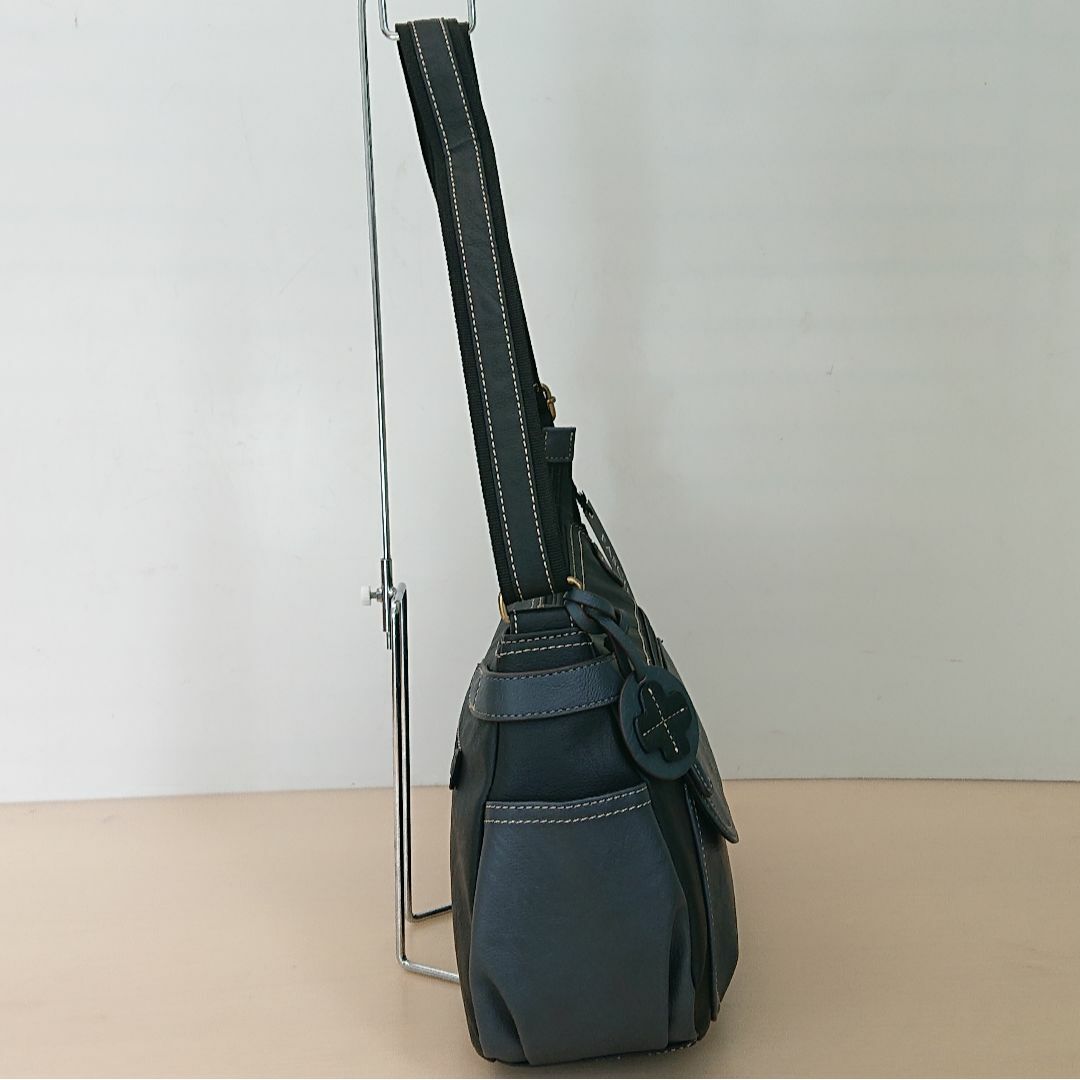 新品 ファッシーノ 6050 横長バイカラーななめ掛け合成皮革ショルダー BK レディースのバッグ(ショルダーバッグ)の商品写真