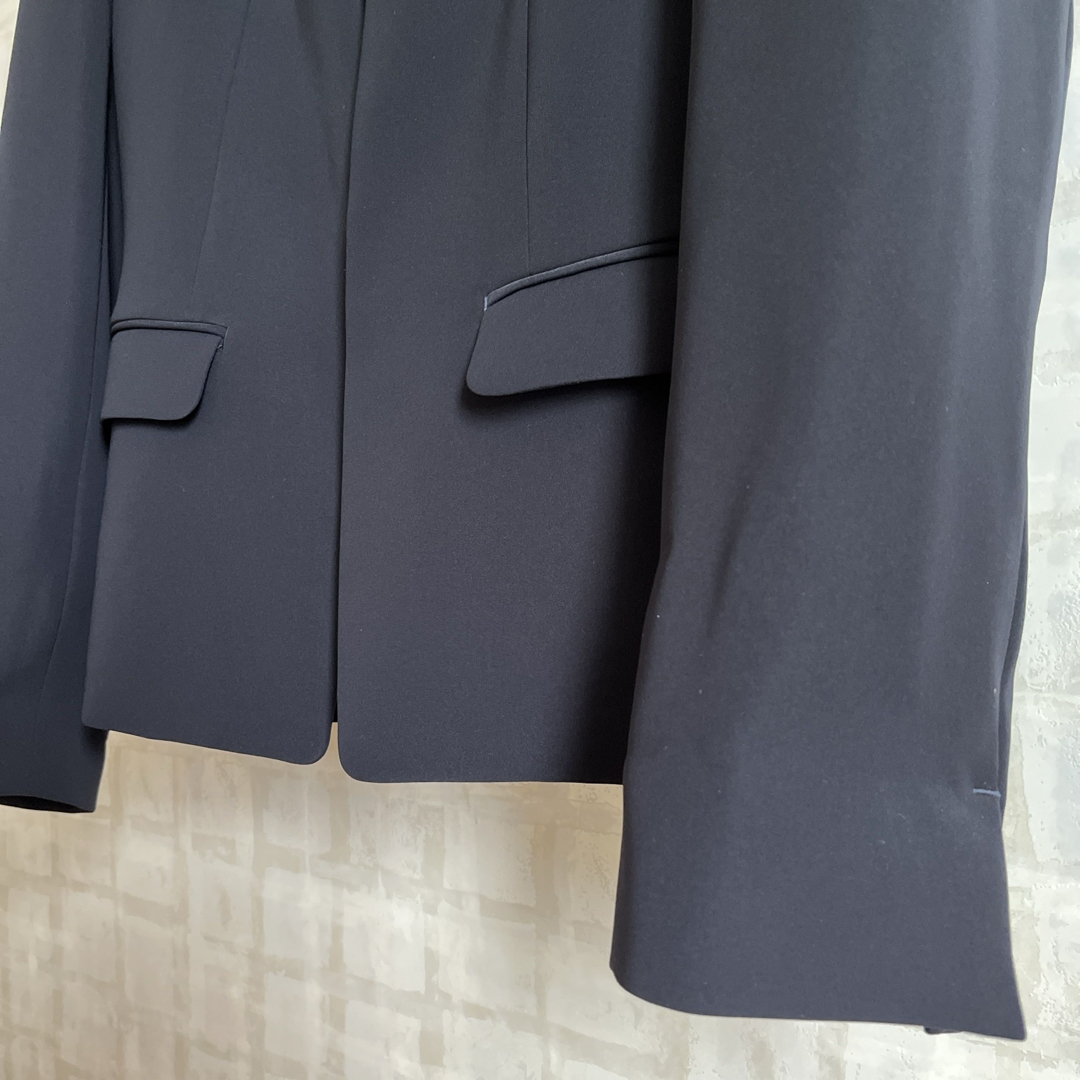 THE SUIT COMPANY(スーツカンパニー)のダブルサテンストレッチＷＡＳＨＡＢＬＥ　Ｖカラージャケット　スーツカンパニー レディースのジャケット/アウター(その他)の商品写真