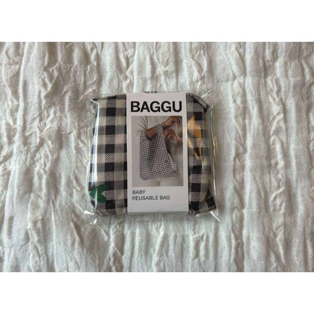 BAGGU(バグゥ)の【新品未使用】BAGGU バグー baby  ギンガムハート レディースのバッグ(エコバッグ)の商品写真