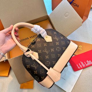 ルイヴィトン(LOUIS VUITTON)の激レア Louis vuittonルイヴィトン レディース ハンドバッグ(ショルダーバッグ)