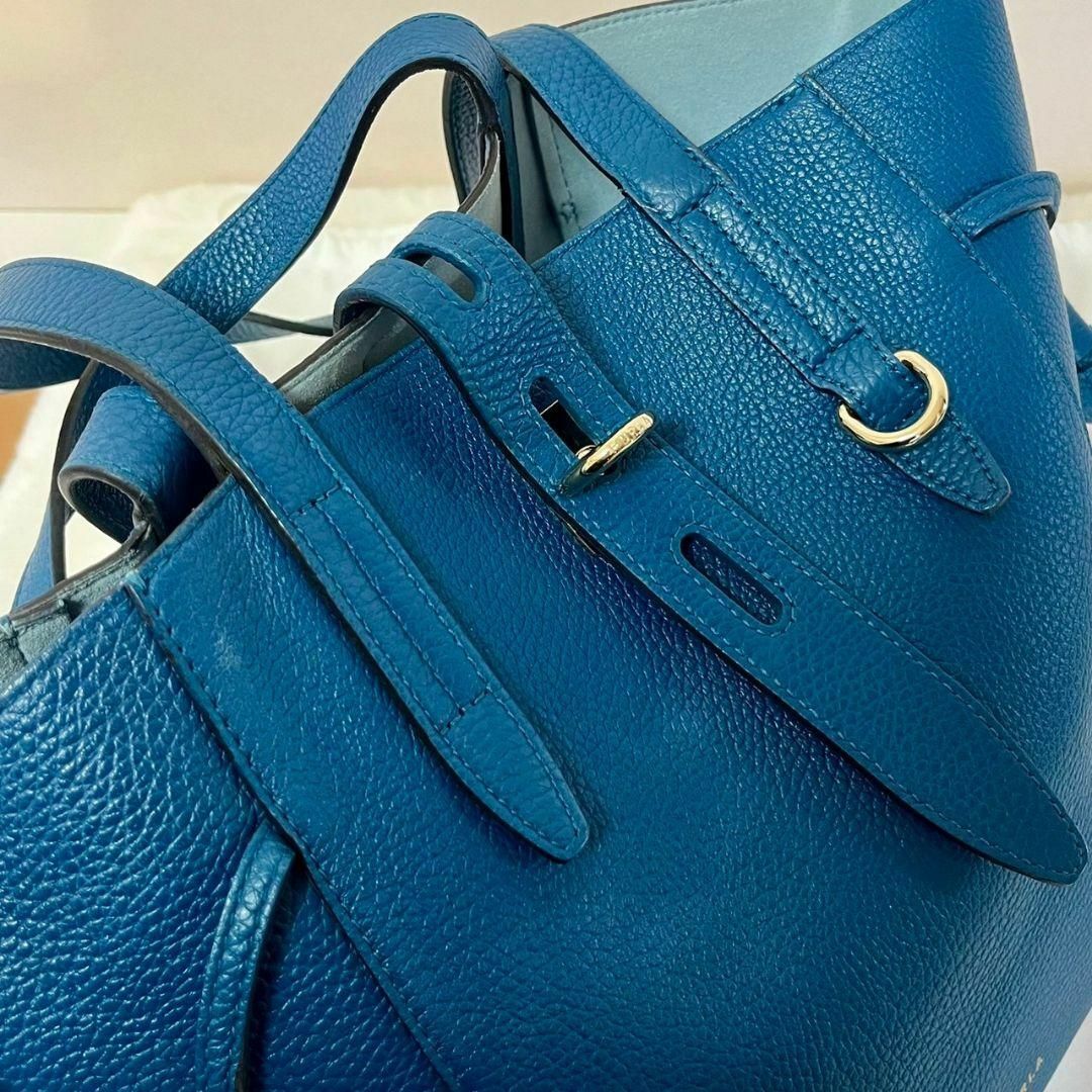 Furla(フルラ)のFURLA レザー トートバッグ NET ブルー　大容量　ゴールド　ターンロック レディースのバッグ(トートバッグ)の商品写真