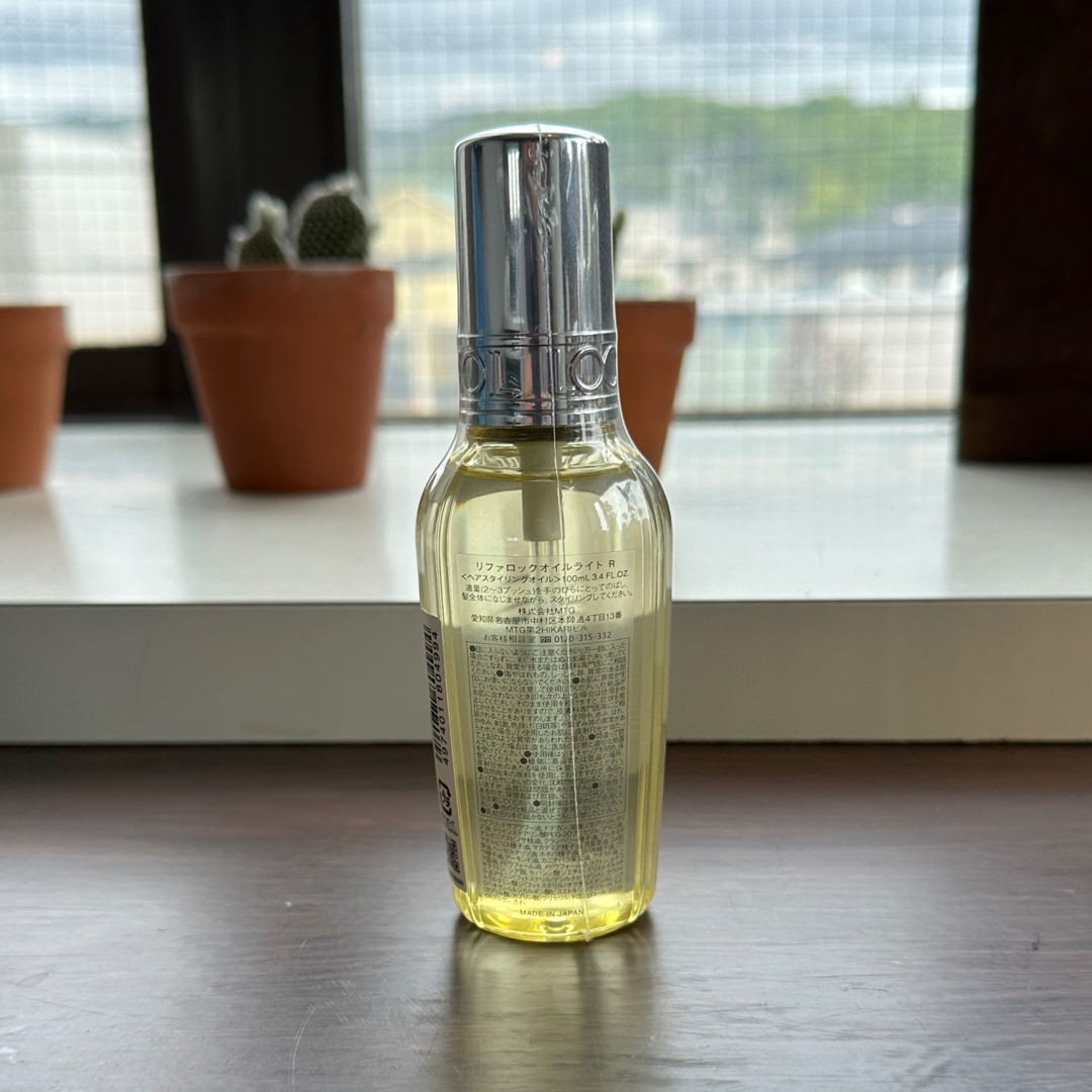 ReFa(リファ)のRefa lock oil リファ　ロックオイルライト　100ml  ヘアオイル コスメ/美容のヘアケア/スタイリング(オイル/美容液)の商品写真