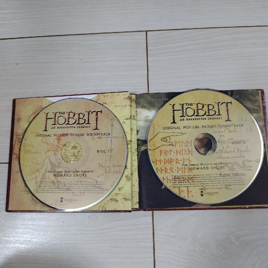 ホビット　思いがけない冒険　輸入盤　サウンドトラック エンタメ/ホビーのCD(映画音楽)の商品写真