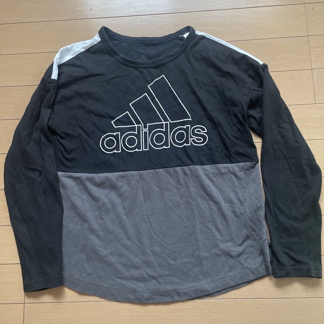 adidas(アディダス)のadidas☆160☆ロンT キッズ/ベビー/マタニティのキッズ服女の子用(90cm~)(Tシャツ/カットソー)の商品写真