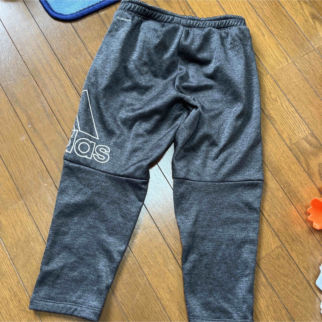 adidas(アディダス)のアディダス　120 キッズ/ベビー/マタニティのキッズ服女の子用(90cm~)(パンツ/スパッツ)の商品写真