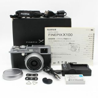 フジフイルム(富士フイルム)のFUJIFILM FinePix x100 シルバー(コンパクトデジタルカメラ)