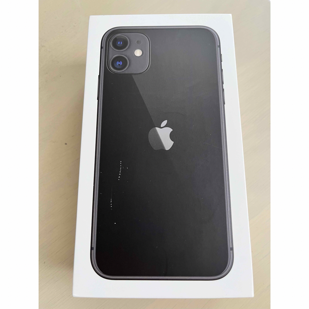 iPhone(アイフォーン)のアップル iPhone11 128GB ブラック（箱入り） スマホ/家電/カメラのスマートフォン/携帯電話(スマートフォン本体)の商品写真