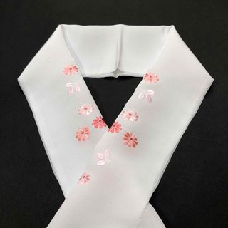 大特価　新品半衿　刺繍衿　花柄　絹交織　K-68(和装小物)