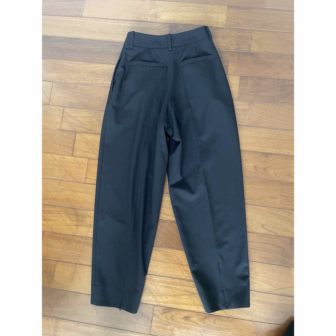 TOMORROWLAND(トゥモローランド)のdigne zip slit pants レディースのパンツ(カジュアルパンツ)の商品写真