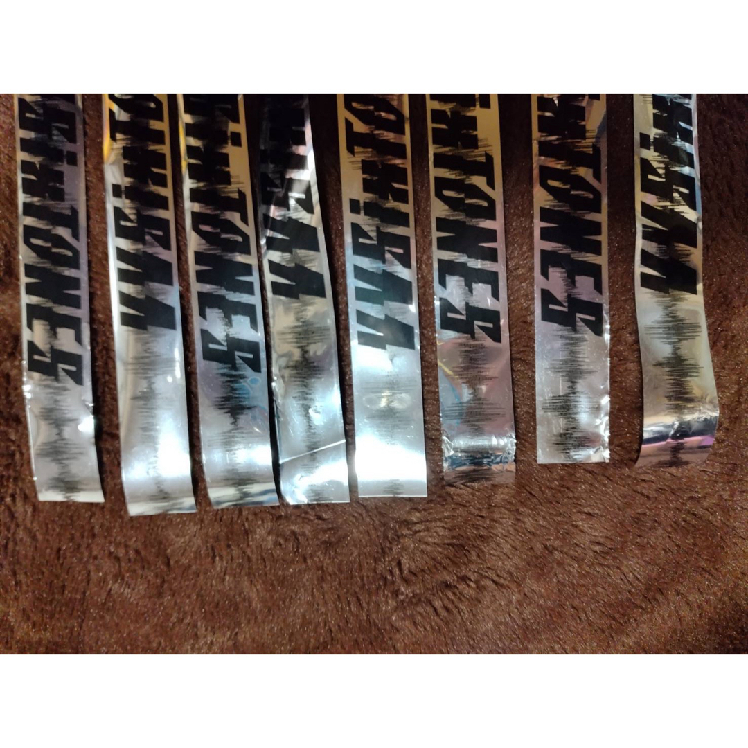 SixTONES(ストーンズ)のSixTONES VVS 銀テープ ４本セット エンタメ/ホビーのタレントグッズ(アイドルグッズ)の商品写真