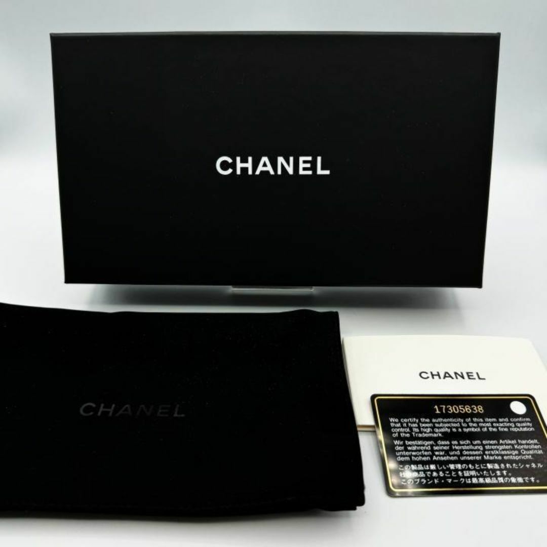 CHANEL(シャネル)の未使用♪　シャネル財布　ロングジップウォレット　カメリア　ジッピーウォレット レディースのファッション小物(財布)の商品写真